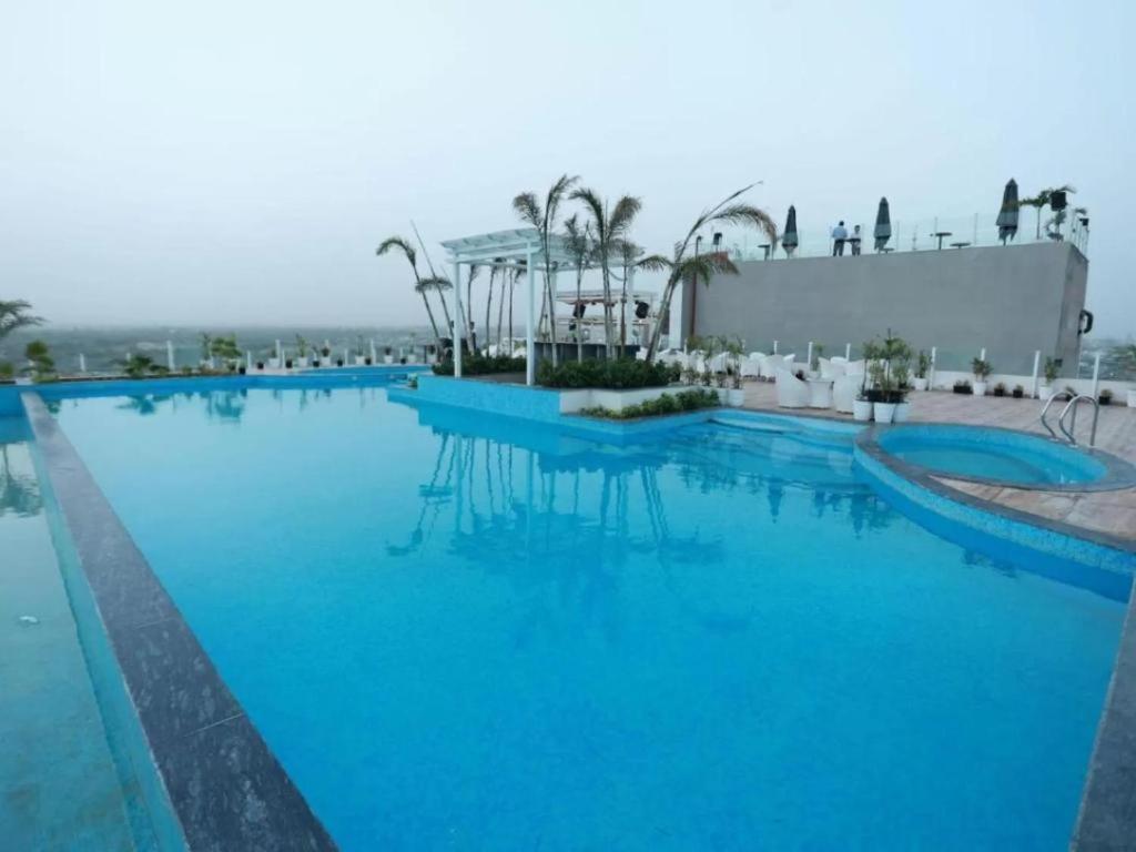 Diona Anukampa Suite With Pool Jaipur Bagian luar foto